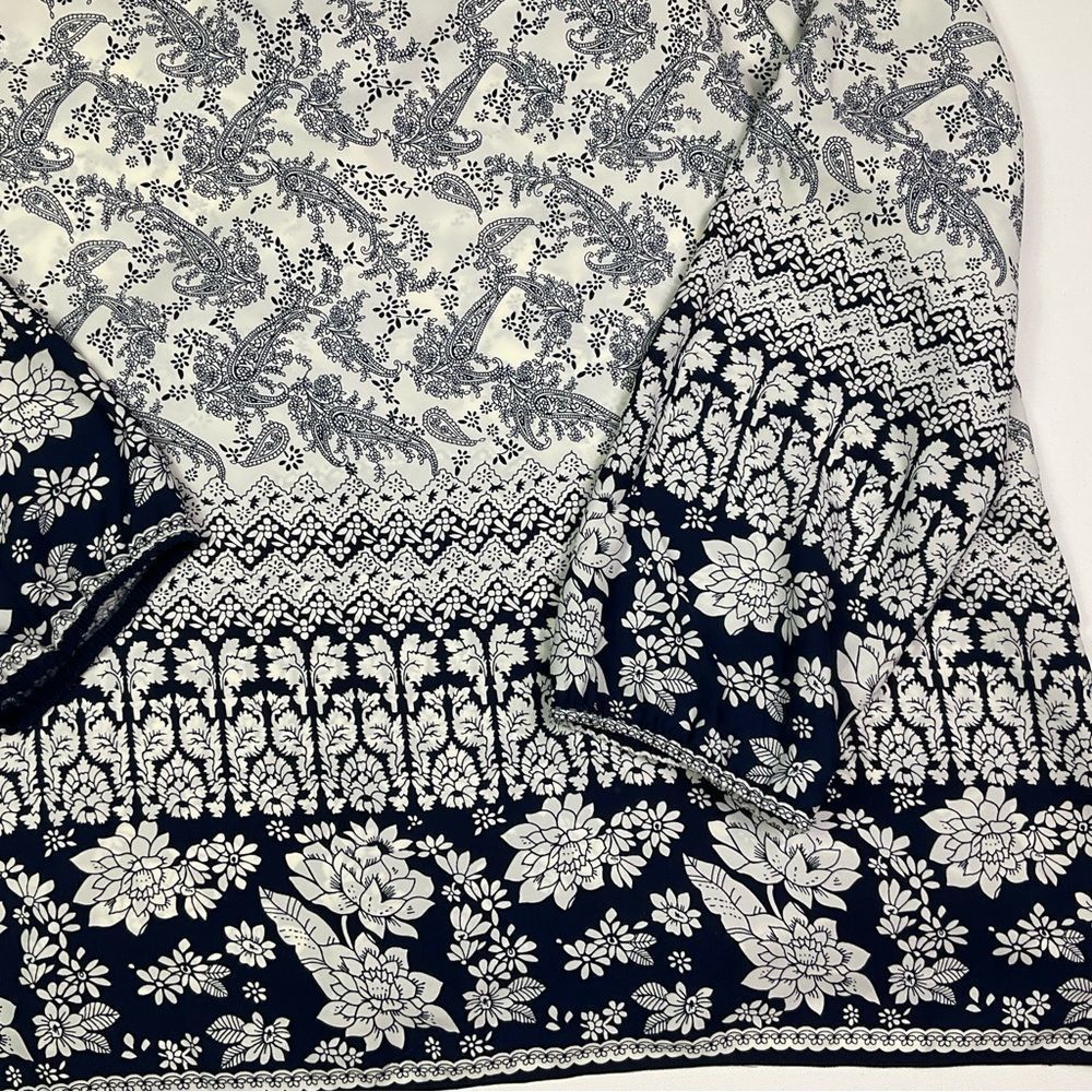 Navy and White Floral Women's Blouse - Picture 2 of 5